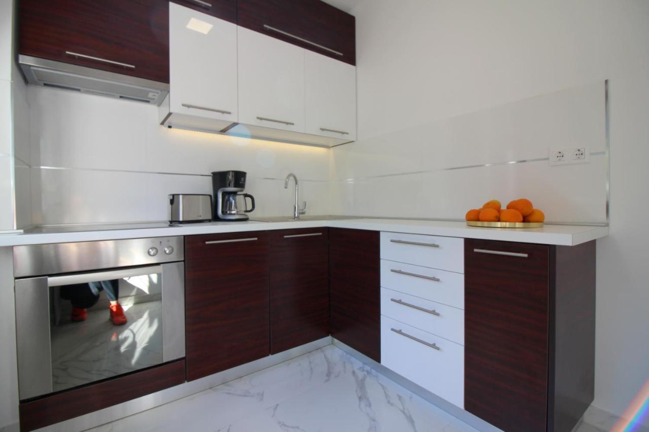 Modern Apartment Sabina With Nice Garden Poreč Dış mekan fotoğraf