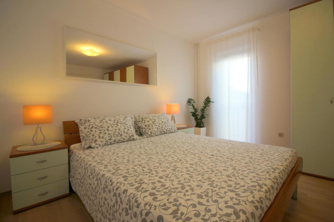 Modern Apartment Sabina With Nice Garden Poreč Dış mekan fotoğraf