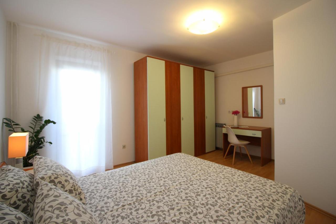 Modern Apartment Sabina With Nice Garden Poreč Dış mekan fotoğraf
